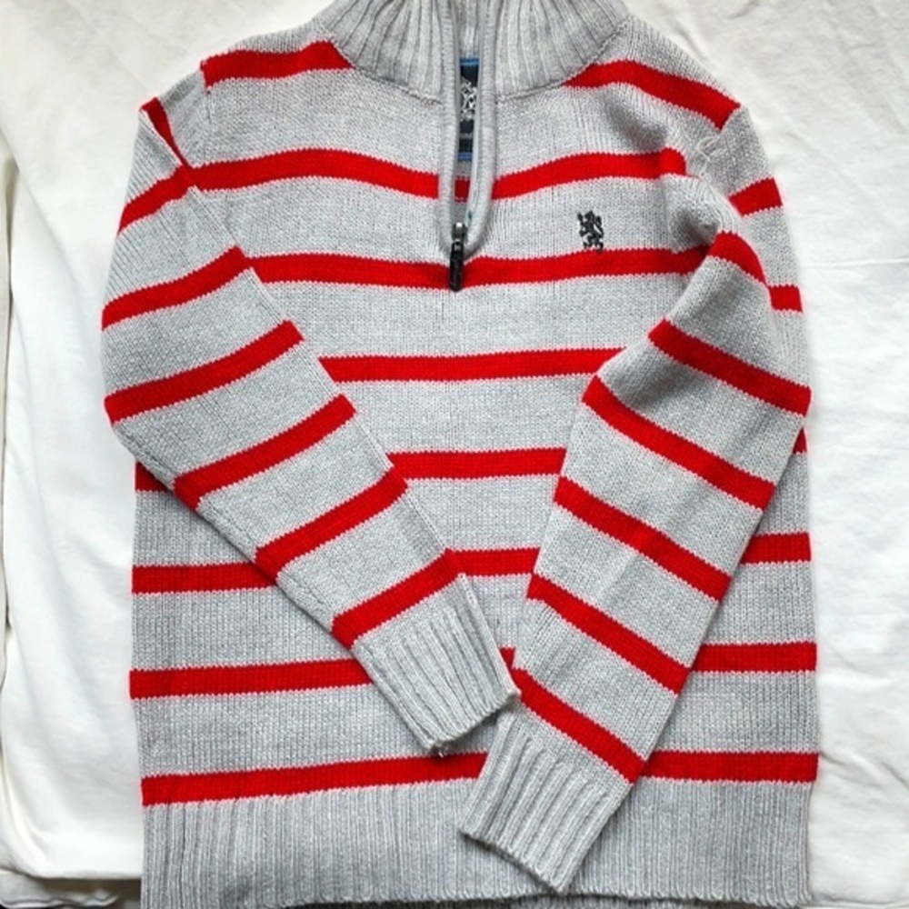 Size 6 pullover boys sweater